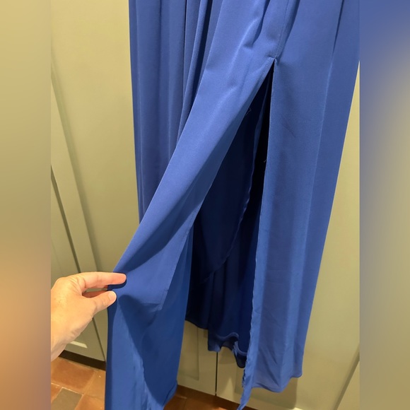 Lulu’s long blue dress - Picture 2 of 12